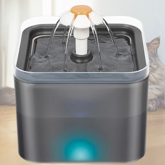 Fontaine à eau chat avec LED La Patte Velue 7