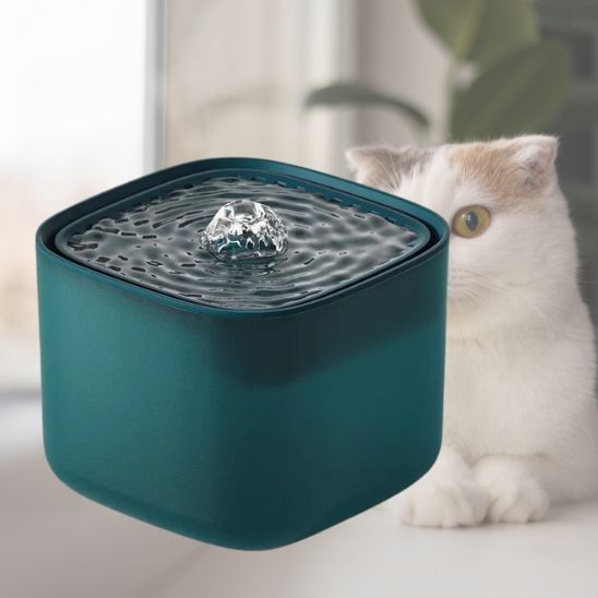 Fontaine à eau pour chat La Patte Velue